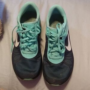 Nike lunarlon running shoes size 9